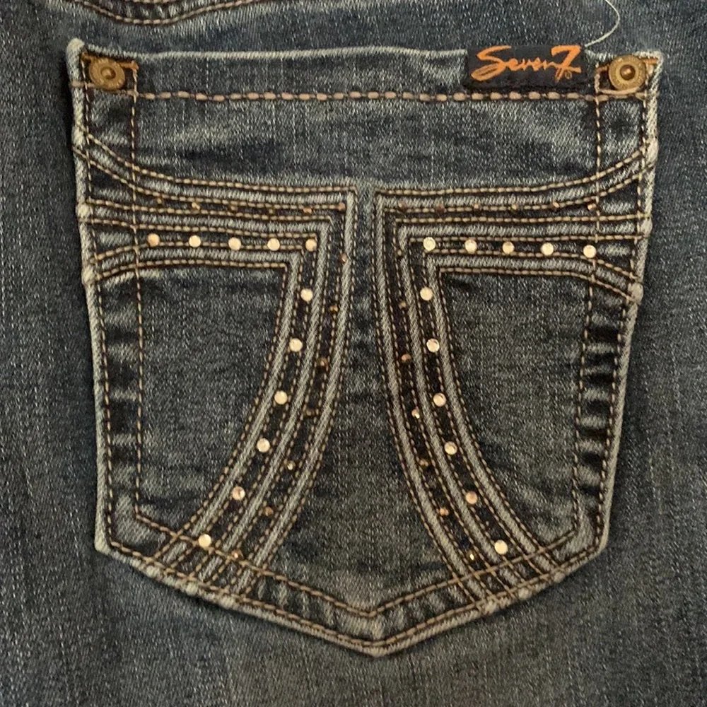 Seven jeans, gently used - Picture 3 of 7